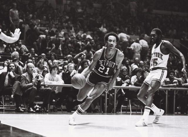 也折射出两 也折射出两