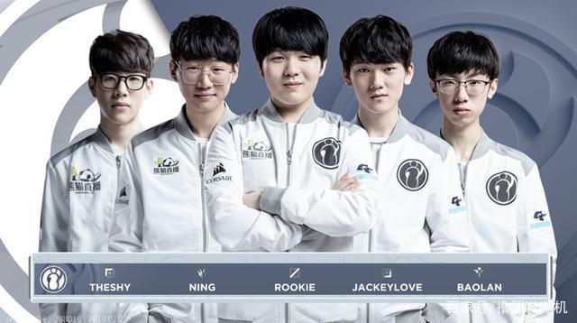 多球迷的目 多球迷的目